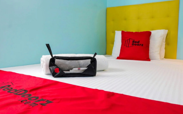 RedDoorz Plus near UV Mandaue Cebu