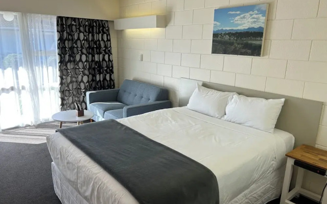 Montana Lodge Motel