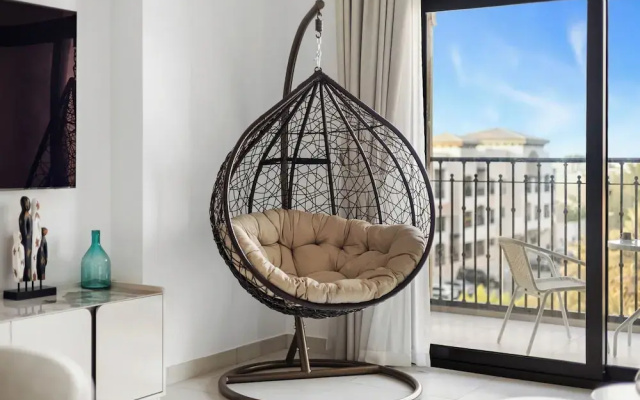 Stylish 1BR with Burj Al Arab View