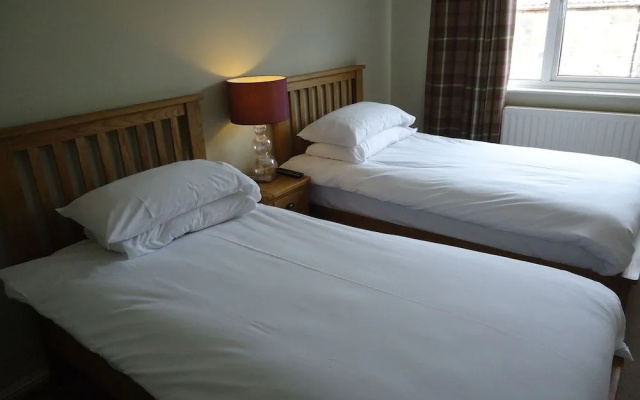 Royal Oak Hotel