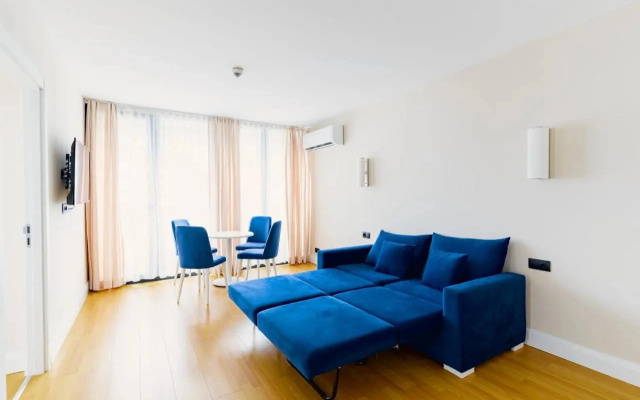 Guest rooms · Batumi — photo 14