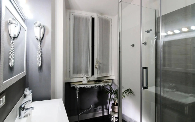 Caroline Rooms Rome