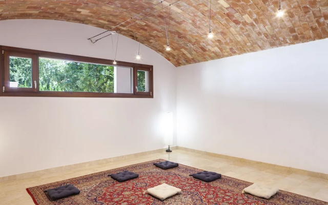 Ad Hoc Vitae Retreats & Health