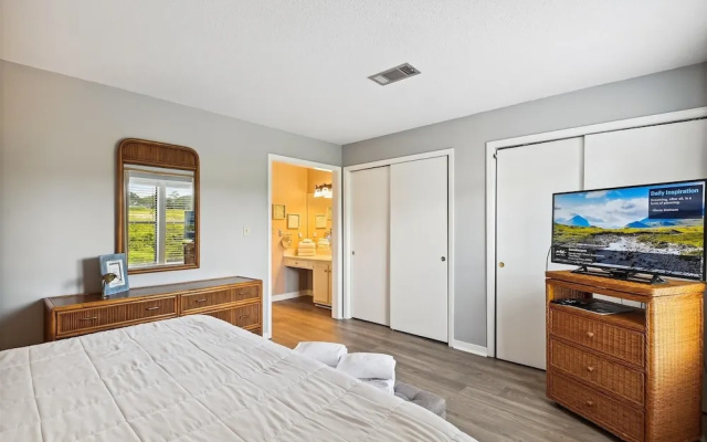 Sandpiper Cove 4117 2 Bedroom Condo by RedAwning