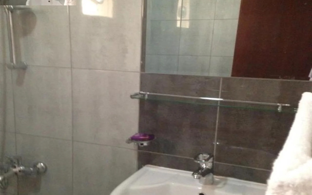 Riviera Apartment Salmiya