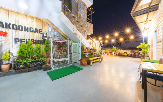 Geoje Hakdong Pension