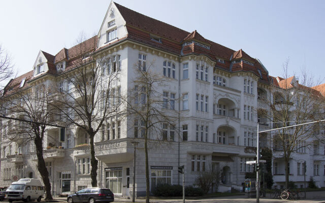 Апартаменты Primeflats - Apartment am Treptower Park вид на фасад