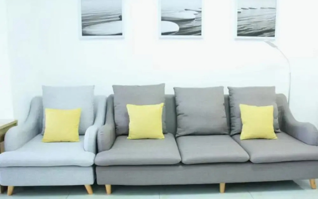 Xinhe Apartment
