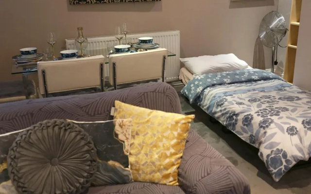 Home In Birmingham New Street