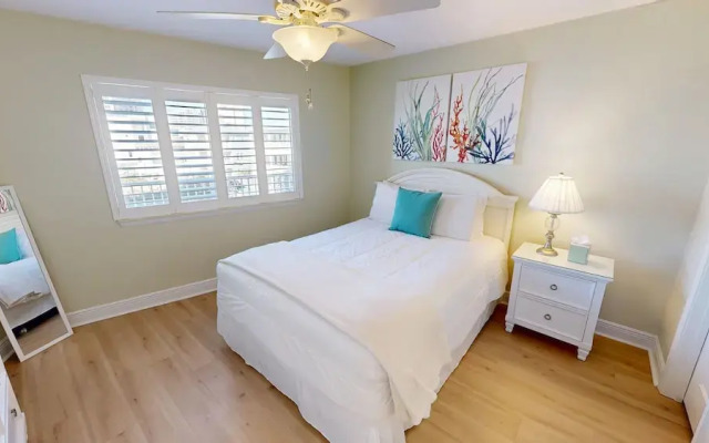Mainsail 223 2 Bedroom Condo