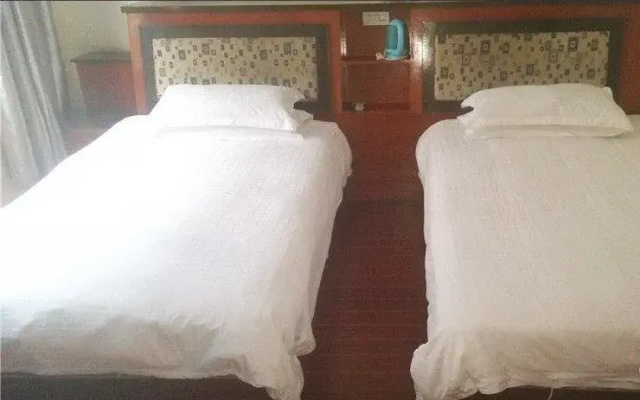 Yifeng Hotel