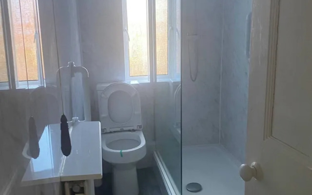 Ad7 Family Guest House