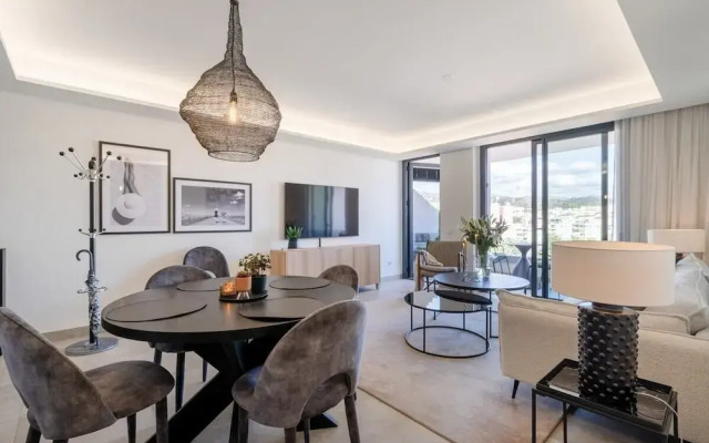 Inf2.6f - Modern and Bright City Apartment