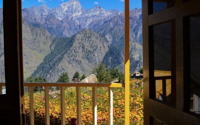 Auli Resort