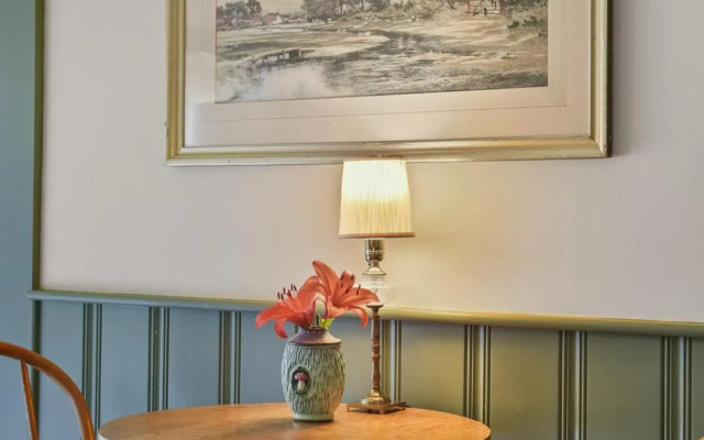 The Foxglove Inn