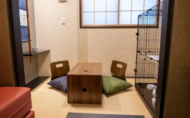Inu to Neko ni Yasashii Oyado Kyoto 2F