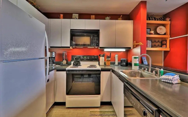 Highridge Condominium Unit B9