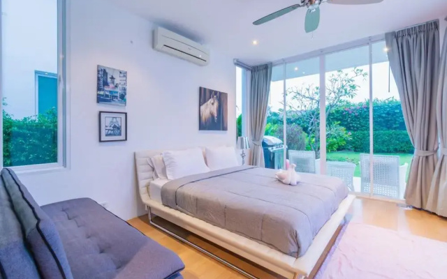 Luxury 3 Bedroom Villa, Sea View (Pm-A5)