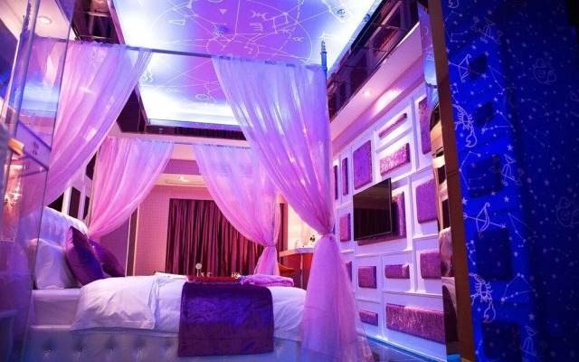 Rose Lover Hotel