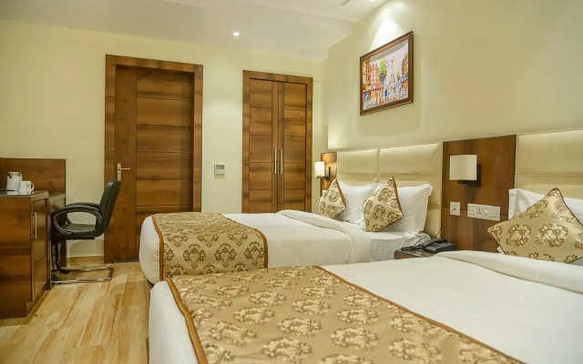 Hotel Hira Inn