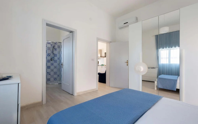 2725 Villa Beatrice by Barbarhouse