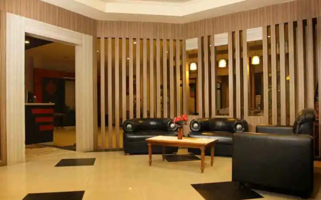 Grand Duta Palu
