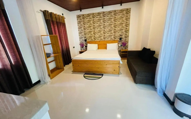 Dhanudi Homestay