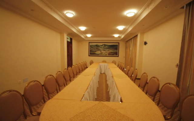 caravan Hotel Addis