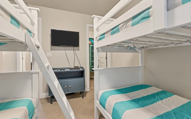 Holiday Oasis 3 Bedroom Apts