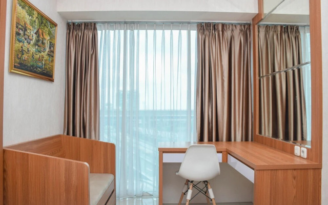 Homey 1Br With Living Room At Grand Kamala Lagoon Apartment