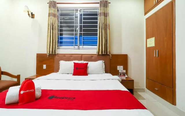 Reddoorz Hon En Hotel Le Loi Go Vap