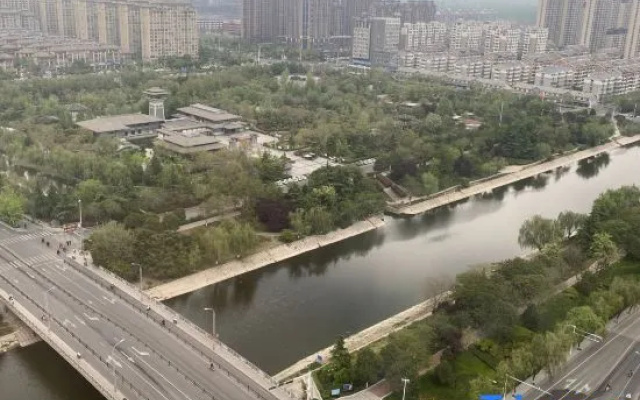Home Inn Business Hotel (Xuzhou Pei County Investment International Branch)