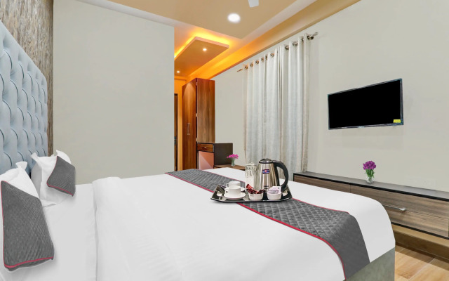 Super Collection O Hotel Blueline