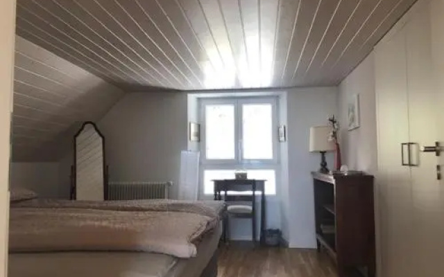 La Maison Des Copains