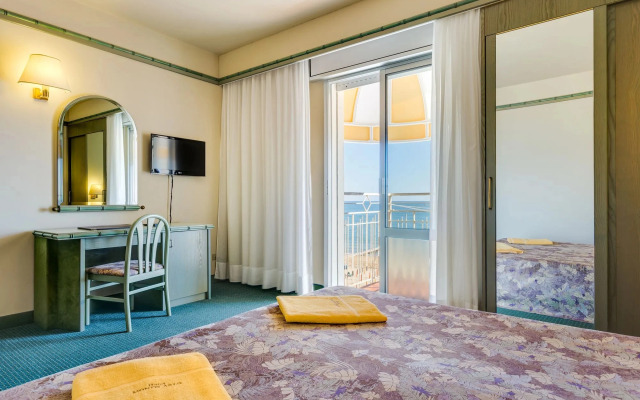 Hotel Montecarlo