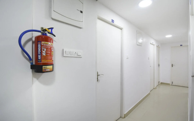 OYO Flagship 76255 Airport Comfort Stay