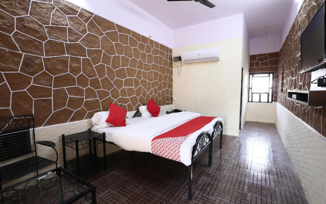 OYO 37992 Rawat Resorts