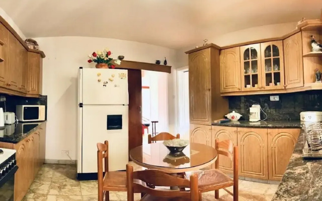 Timeless Apartment in the City Centre