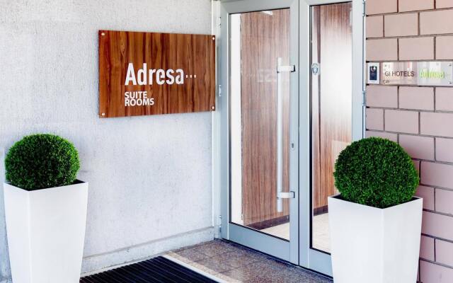Hotel Adresa вид на фасад