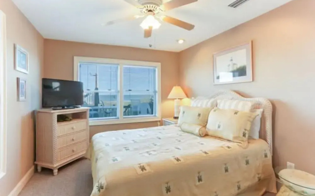 1060-s-fletcher-ave