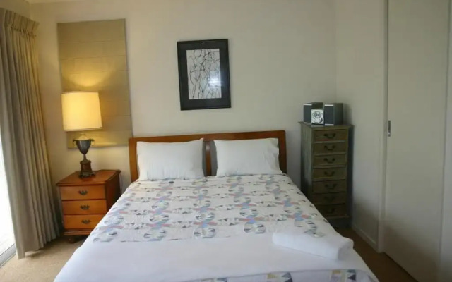 Noosa Terrace & Belmondos Waterfront Resort