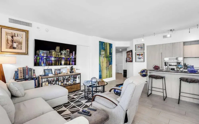 Ocean Eagle View - Luxury Oceanfront Stay for 6