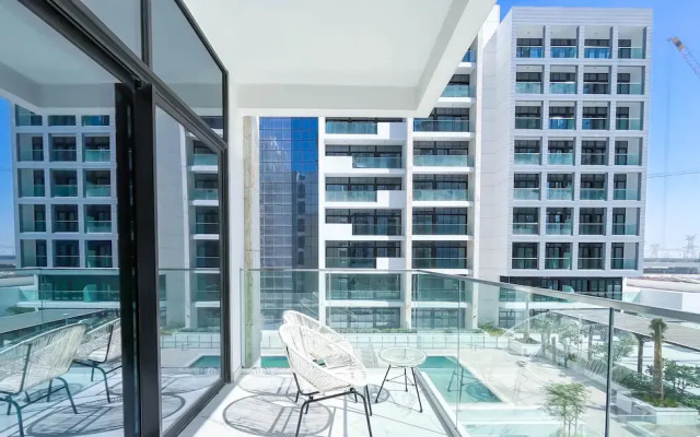 Serenity Studio Pool Access & Balcony at Riviera