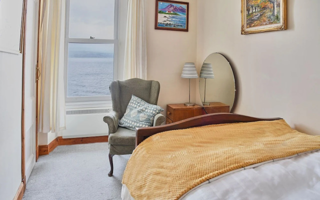 Host Stay Freshwater River View