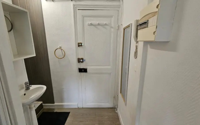 Les Glycines - Studio 9m2 Cosy et Reposant 1p