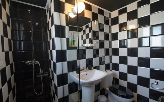 Smart renovated studio downtown Athens