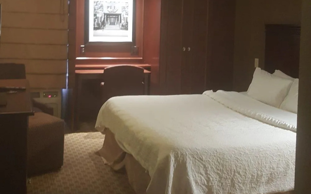 Hampton Inn Indianapolis-East