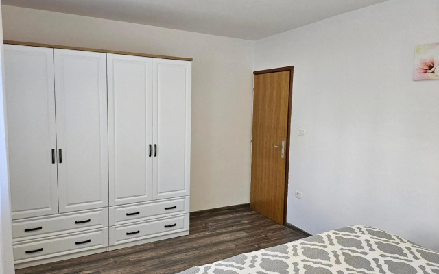 Apartment Loborika D&J