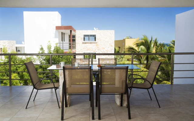 San Bruno Tropical Villa with Pool
