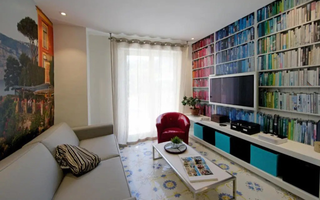 Sorrento City Center Flat